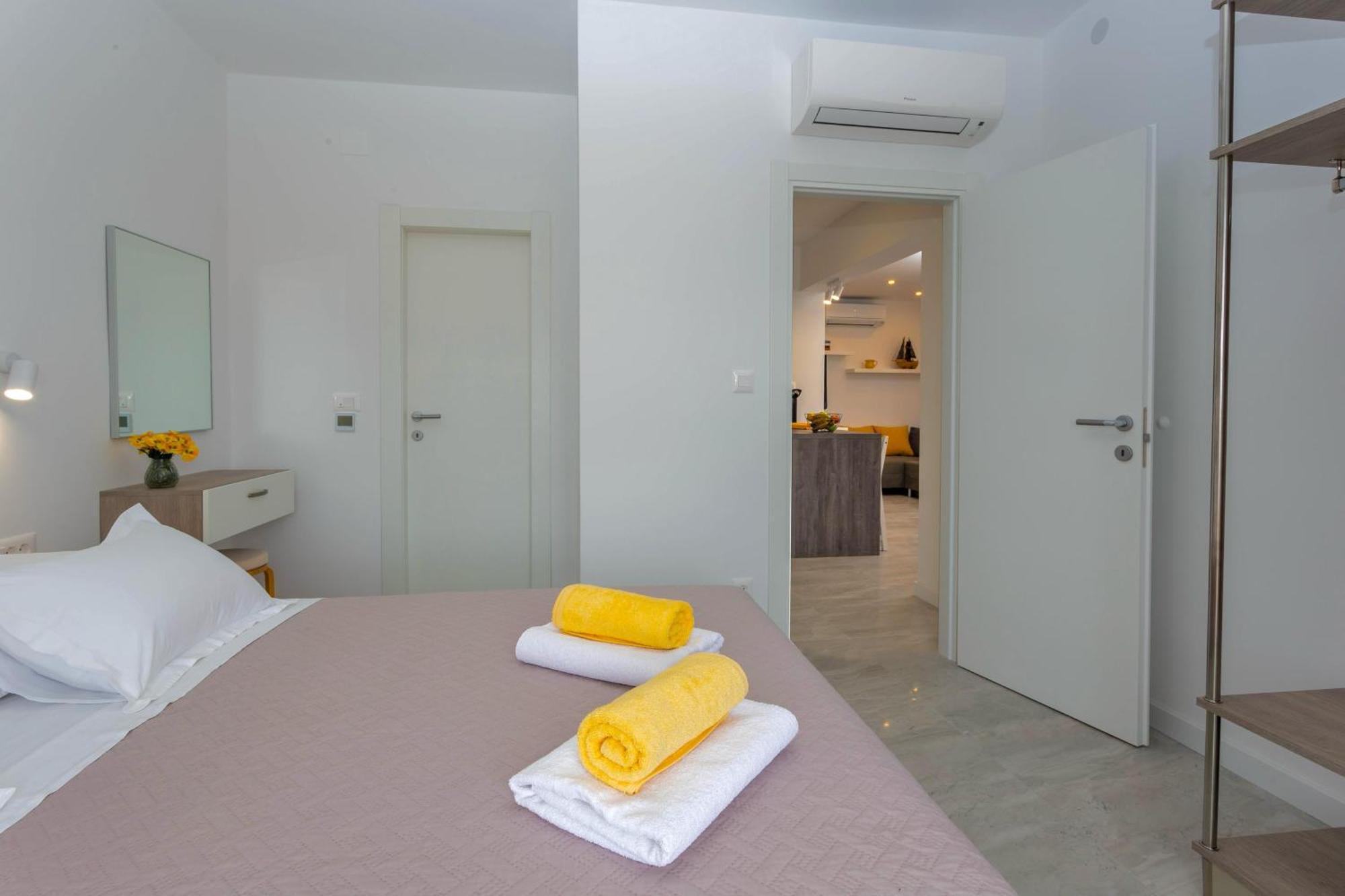 Apartments Tatjana Dominis Hvar Town Esterno foto
