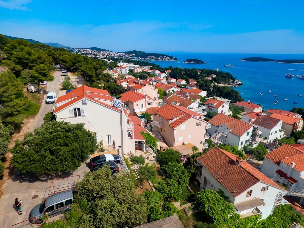 Apartments Tatjana Dominis Hvar Town Esterno foto