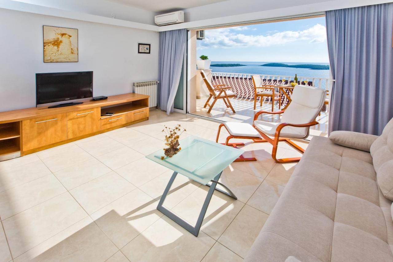 Apartments Tatjana Dominis Hvar Town Esterno foto
